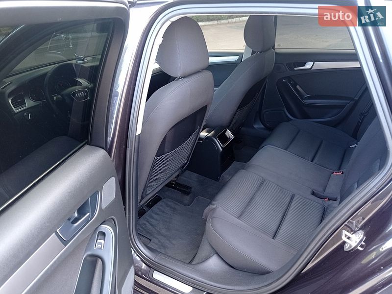 Універсал Audi A4 2012 в Черкасах