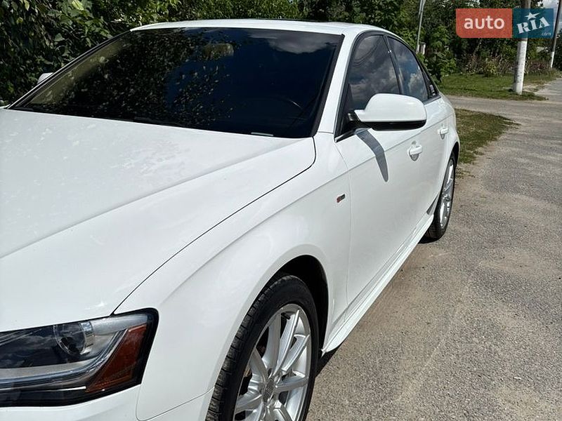 Седан Audi A4 2015 в Киеве