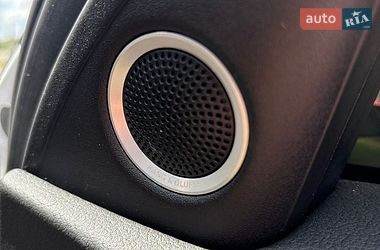 Седан Audi A4 2015 в Киеве