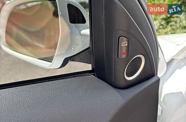 Седан Audi A4 2015 в Киеве