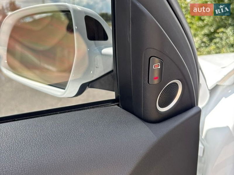 Седан Audi A4 2015 в Киеве