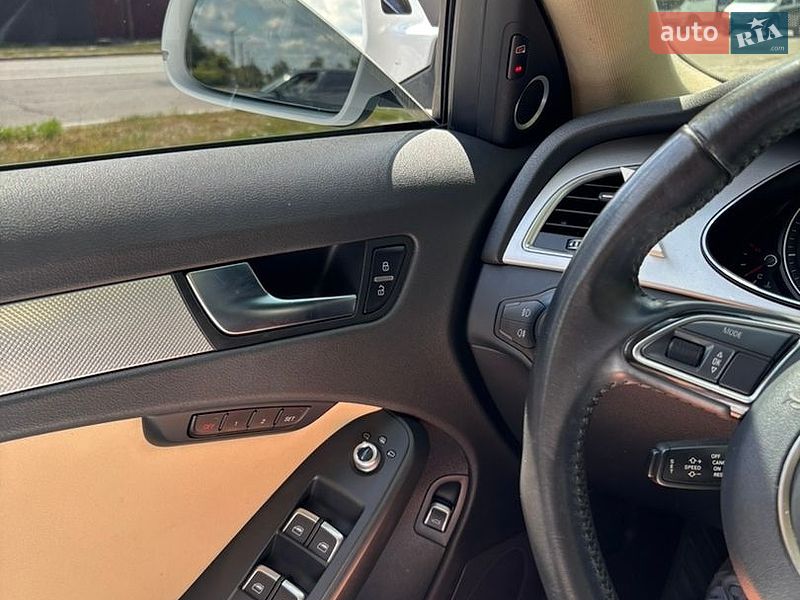 Седан Audi A4 2015 в Киеве