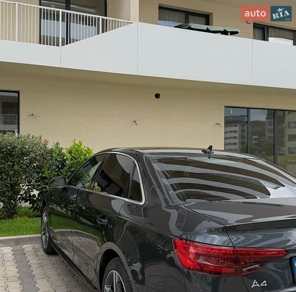 Седан Audi A4 2016 в Тячеве