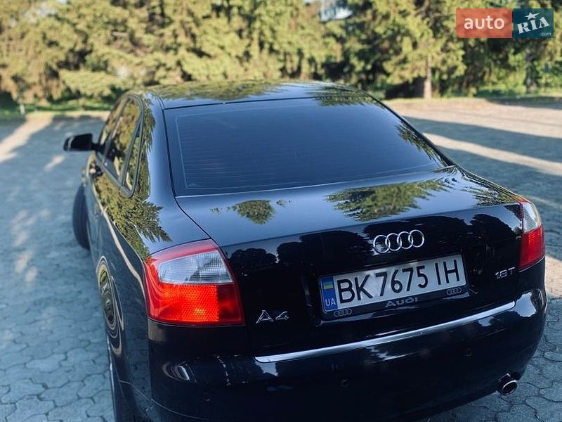 Седан Audi A4 2004 в Дубні