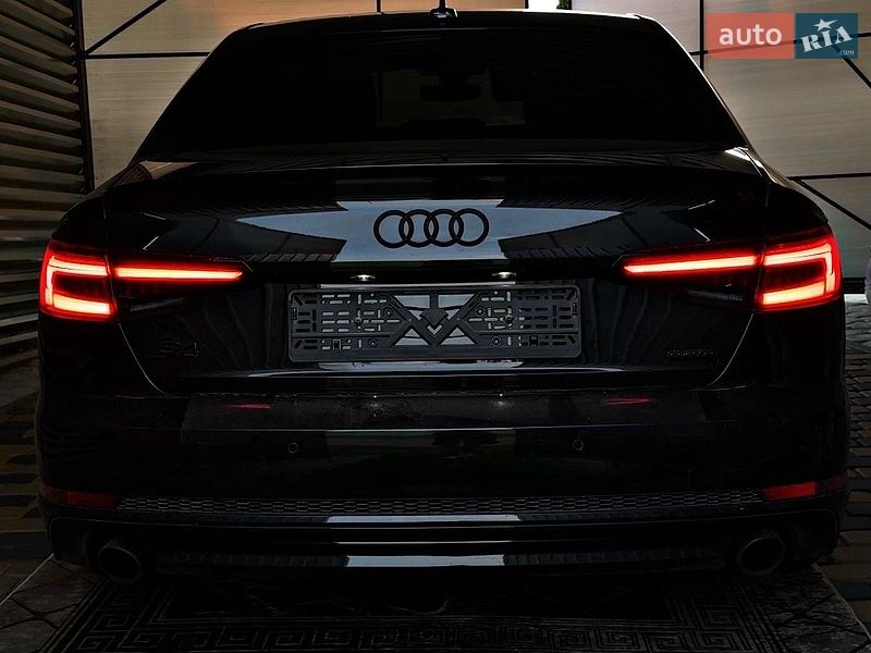 Седан Audi A4 2017 в Киеве