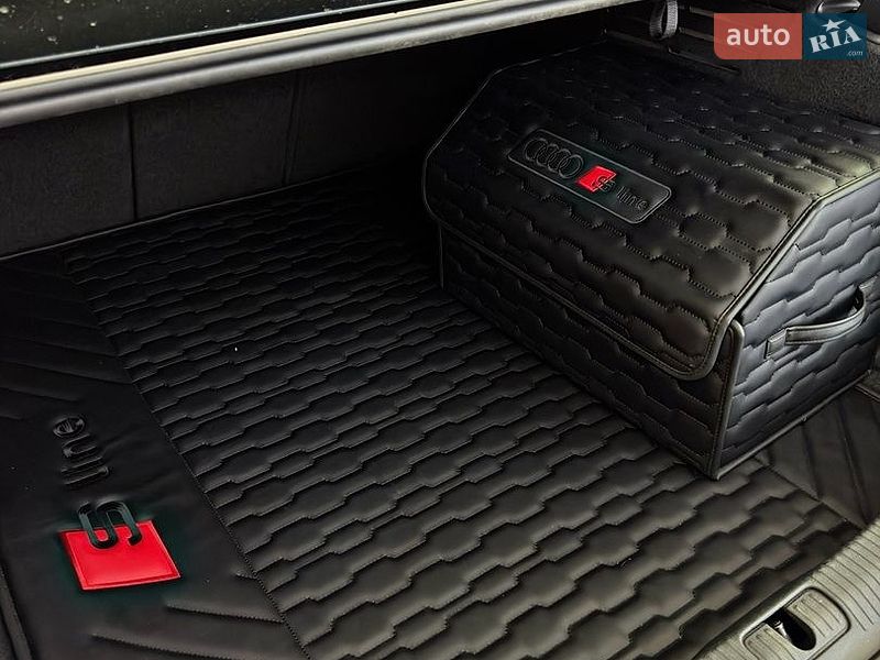 Седан Audi A4 2017 в Киеве
