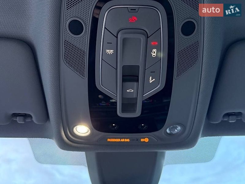 Седан Audi A4 2018 в Львові