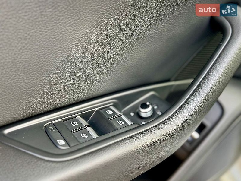 Седан Audi A4 2016 в Стрые