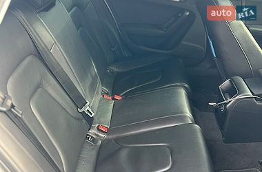 Седан Audi A4 2013 в Дніпрі