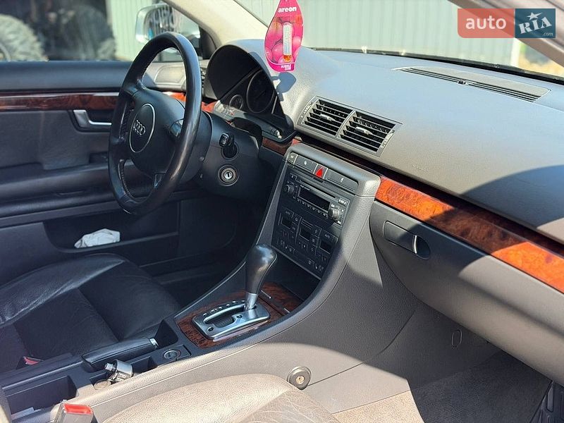 Седан Audi A4 2004 в Виннице