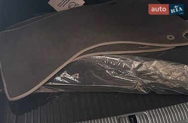 Седан Audi A4 2019 в Стрые