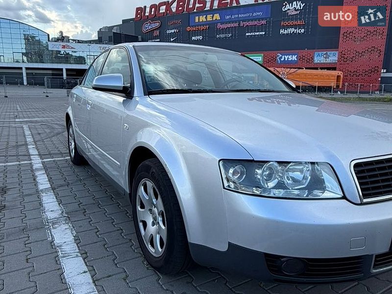 Седан Audi A4 2003 в Киеве