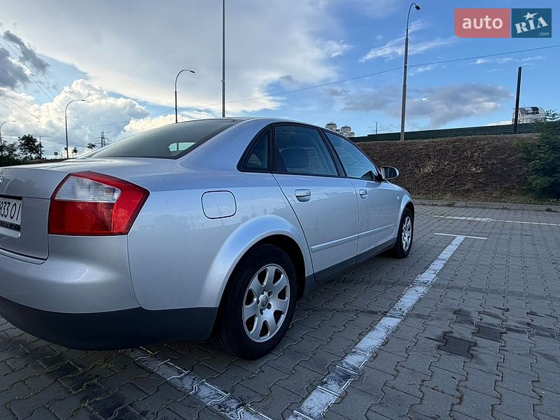 Седан Audi A4 2003 в Киеве