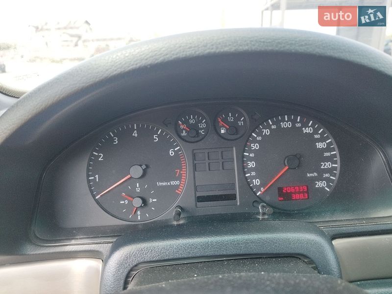 Універсал Audi A4 1998 в Львові