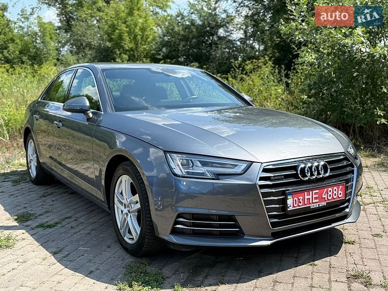Седан Audi A4 2016 в Ровно