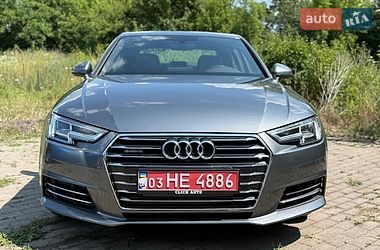 Седан Audi A4 2016 в Рівному