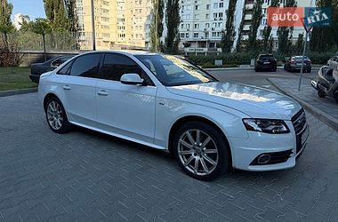 Седан Audi A4 2012 в Киеве