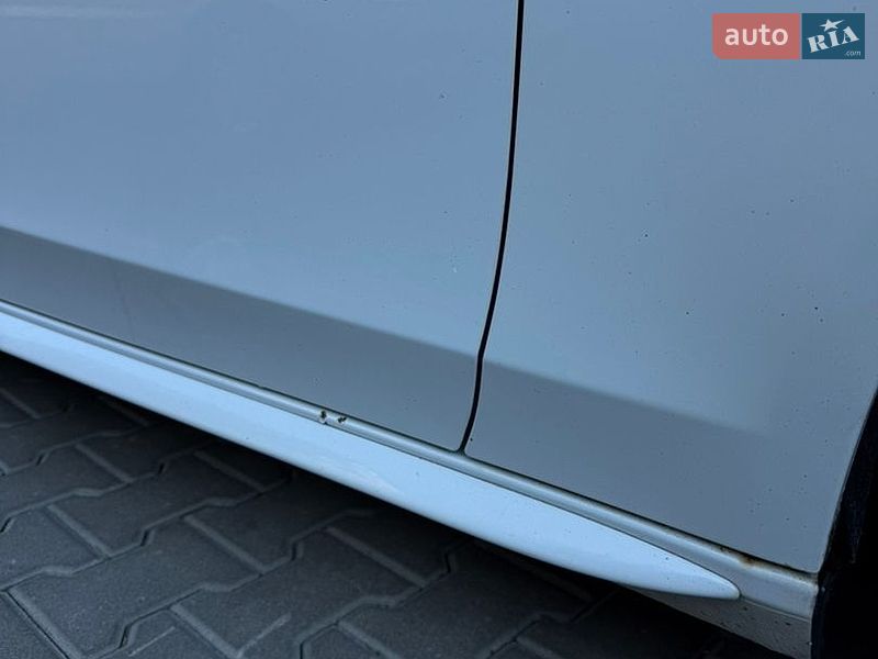 Седан Audi A4 2012 в Киеве