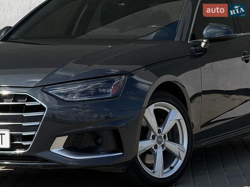 Седан Audi A4 2021 в Тернополі
