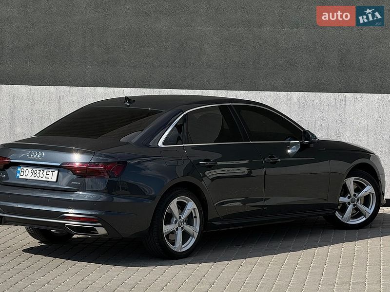 Седан Audi A4 2021 в Тернополі
