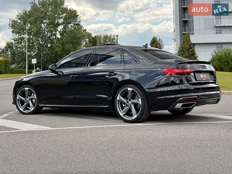 Седан Audi A4 2024 в Києві