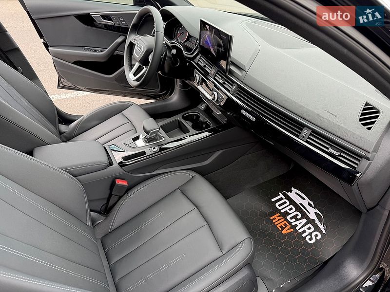 Седан Audi A4 2024 в Києві