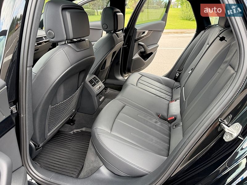 Седан Audi A4 2024 в Києві