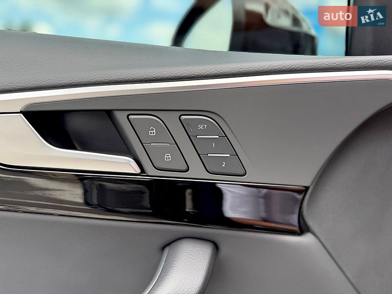 Седан Audi A4 2024 в Києві