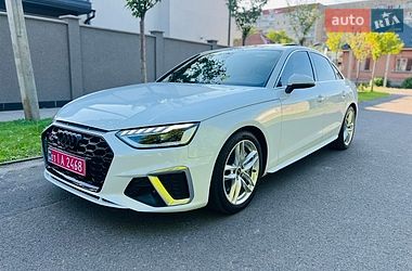 Седан Audi A4 2022 в Мукачевому