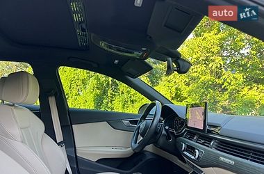 Седан Audi A4 2022 в Мукачевому