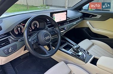 Седан Audi A4 2022 в Мукачевому