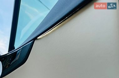 Седан Audi A4 2022 в Мукачевому