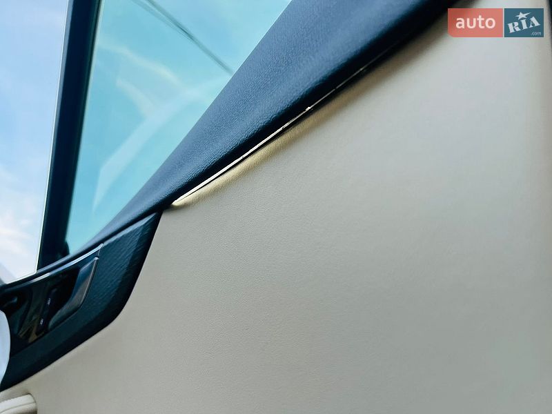 Седан Audi A4 2022 в Мукачевому