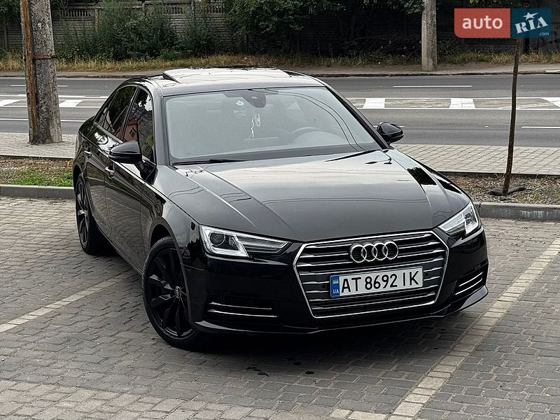 Седан Audi A4 2016 в Ивано-Франковске