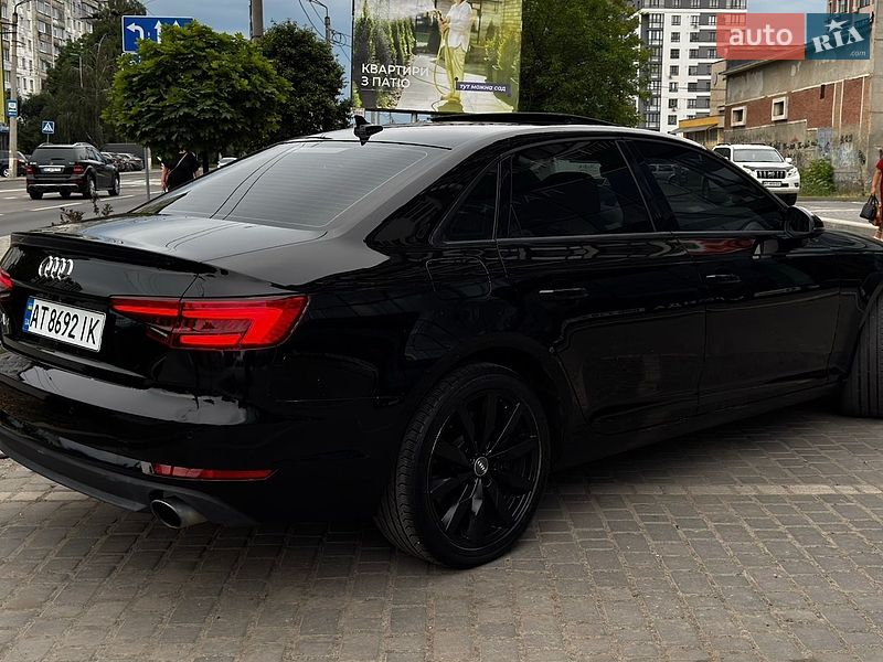 Седан Audi A4 2016 в Ивано-Франковске