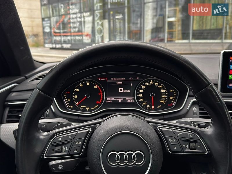 Седан Audi A4 2016 в Ивано-Франковске