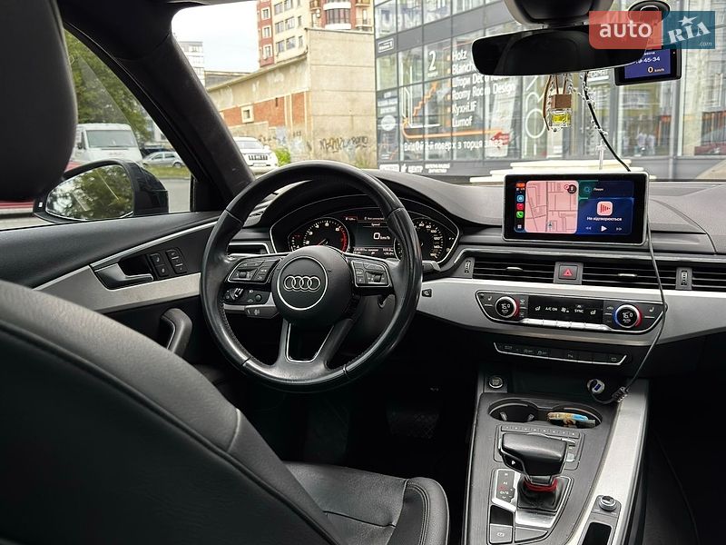Седан Audi A4 2016 в Ивано-Франковске