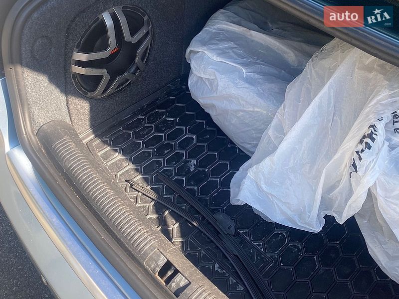 Седан Audi A4 2006 в Києві