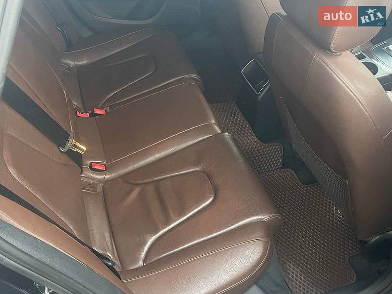 Седан Audi A4 2013 в Ровно