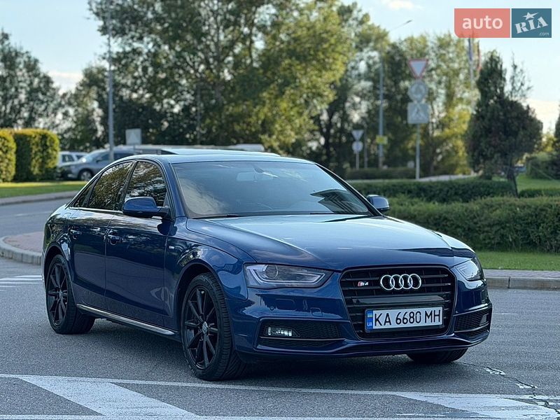 Седан Audi A4 2015 в Києві