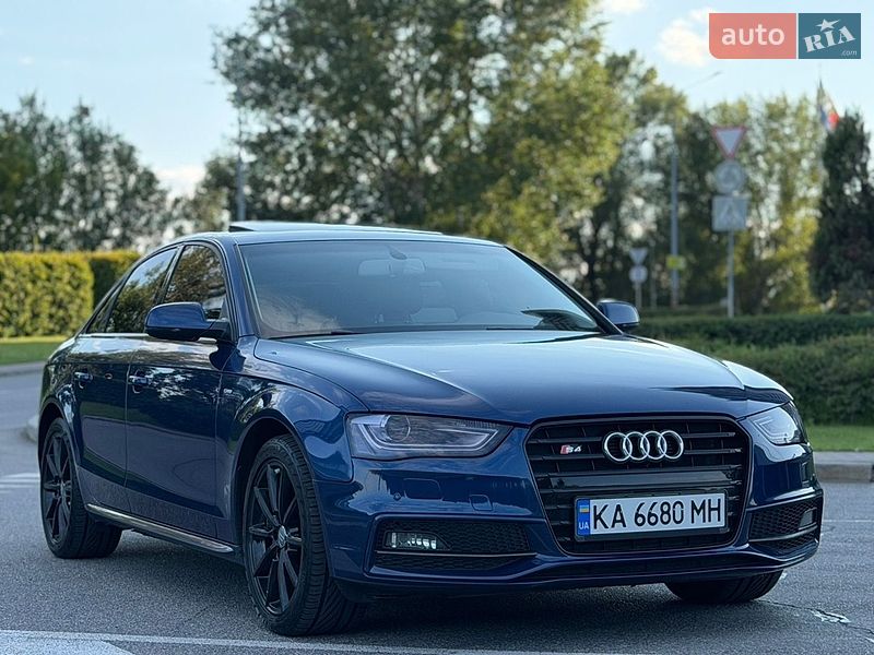 Седан Audi A4 2015 в Києві
