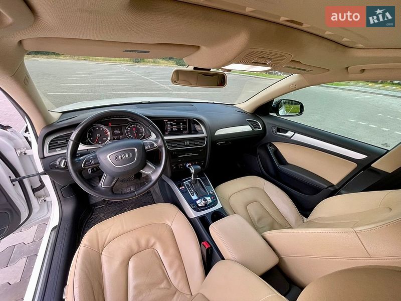Седан Audi A4 2013 в Бучі