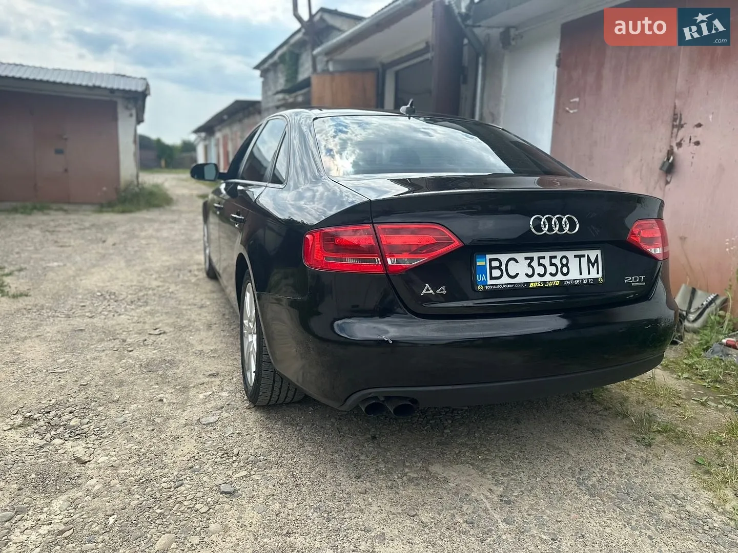 2010 Audi A4 - мініатюра 2