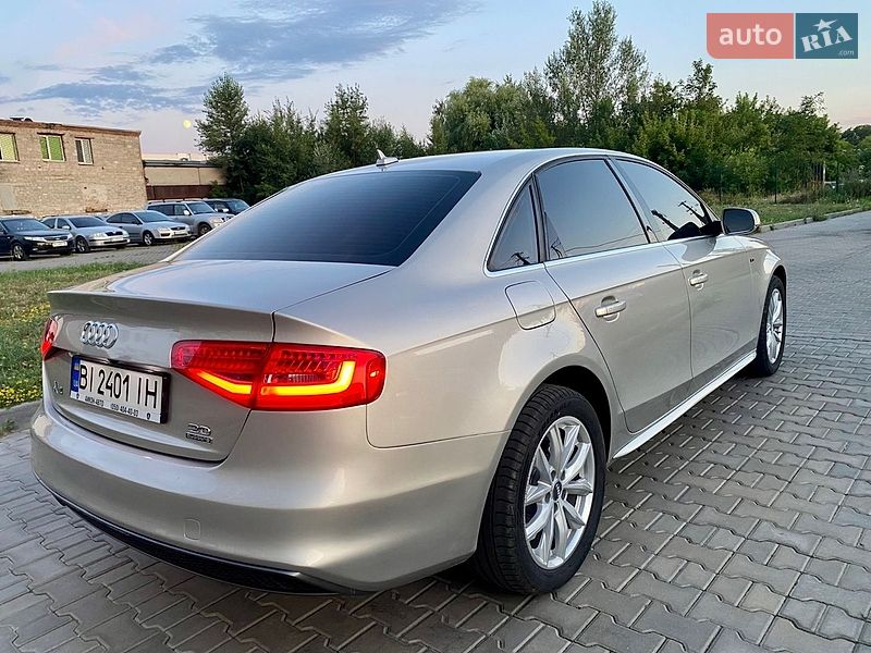 Седан Audi A4 2014 в Полтаве