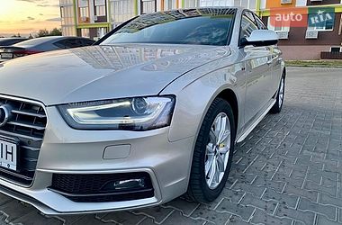 Седан Audi A4 2014 в Полтаве