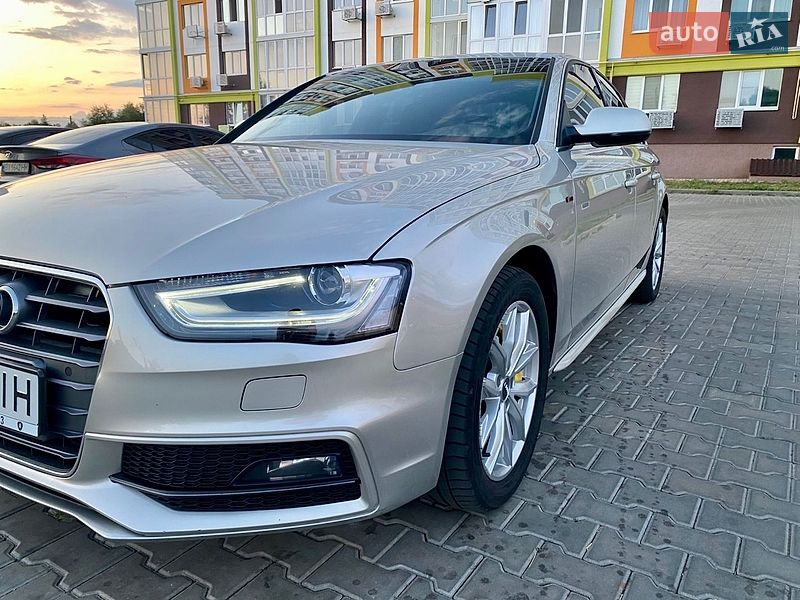 Седан Audi A4 2014 в Полтаве