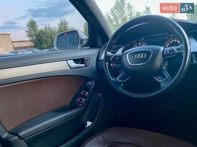 Седан Audi A4 2014 в Полтаве