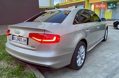 Седан Audi A4 2014 в Полтаве