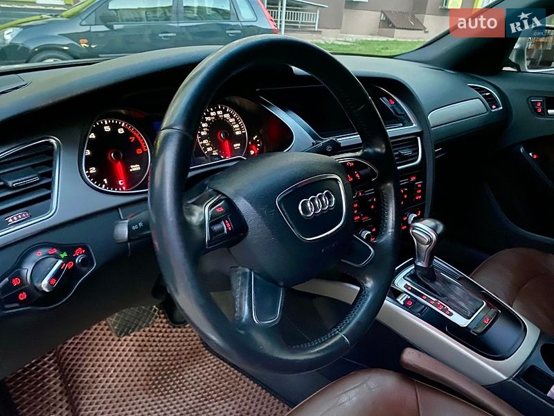Седан Audi A4 2014 в Полтаве