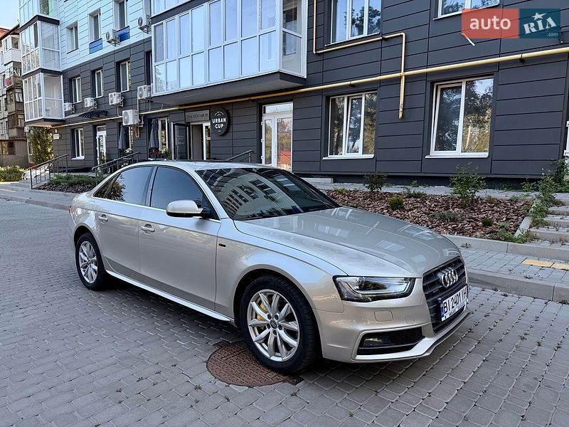 Седан Audi A4 2014 в Полтаве